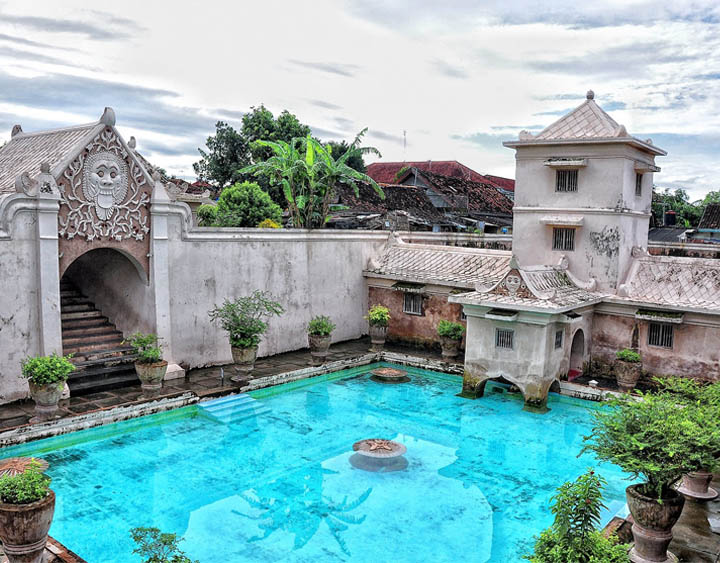 the water castle of Taman Sari